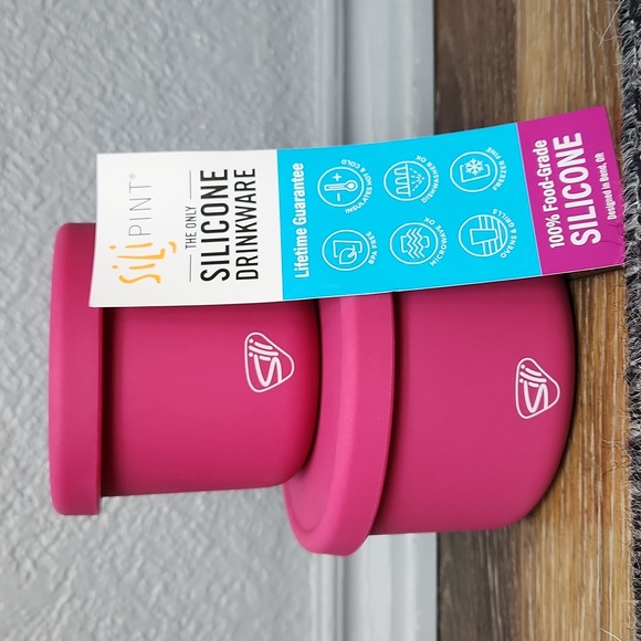 Silipint Other - NEW RETIRED 2 Silipint Pink Lidded Bowls 10 oz & 20 oz